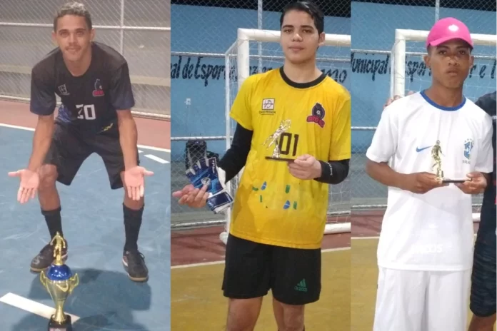 Na-imagem-melhor-jogador-Lessim-melhor-goleiro-João-Carlos-e-o-artilheiro-da-Superliga-Escolar-de-Futsal-Robinho