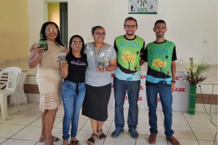 Projeto- da – ONG - Regenerense- GAFA - foi - o - único – premiado- no- Estado - do - Piauí com – o- Selo – Sala- Verde – do - Ministério – do- Meio - Ambiente ONG - regenerense - GAFA fez - uma - apresentação – pública - do Projeto - “Sala - Verde - um - Futuro - Sustentável