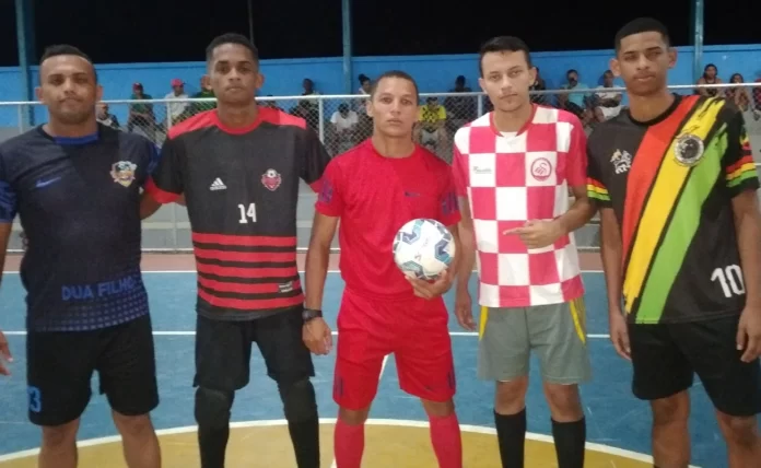 Primeira-noite-do-X1-em-Regeneração-Na-imagem,-vestindo-a-camisa-10-Valter--foi-o-grande-destaque-da-noite.