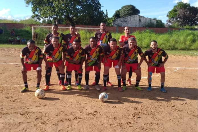 Na-imagem-jogadores-do-Reggae-Dance-venceu-o-Geração-2000-nos-pênaltis-e-vai-pela-3ª-vez-disputar-a-final-do-Campeonato-do-CSU.