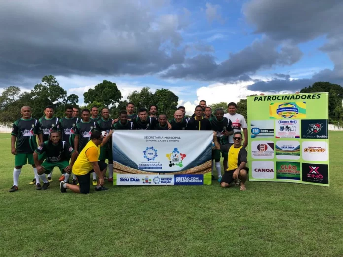 Com-gol-de-Netim-São-Francisco-do-Maranhão-derrota-Amarante-no-primeiro-jogo-da-1ª-Copa-Regional-dos-Quarentões-do-Médio-Parnaíbav Na-imagem-jogadores-da-Seleção-de-Quarentão-de-São-Francisco-do-Maranhão-derrota-Amarante-no-primeiro-jogo-da-1ª-Copa-Regional-dos-Quarentões-do-Médio-Parnaíba.