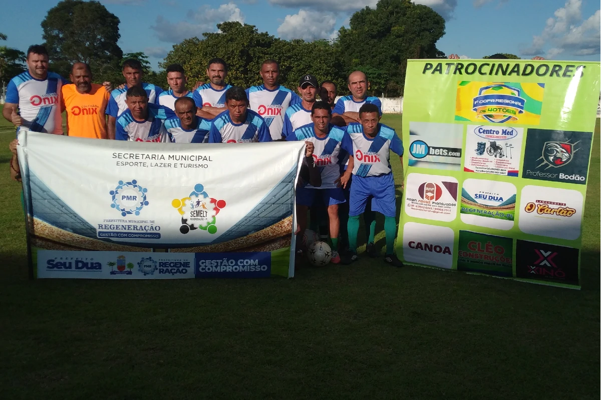 -Na-imagem-jogadores-da-Seleção-de-Água-Branca.