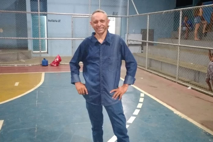 Na-imagem-professor-Elton-anunciou-que-não-vai-fazer-a-Liga-das-Estrelas-de-Futsal-de-Regeneração-em-2024-por-causa-de-perseguições-políticas
