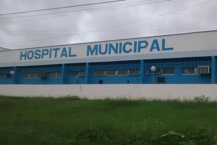 20231121_155943_0000 Na-imagem-prefeitos-do-Piauí-assinam-o-chamado-para-a-municipalização