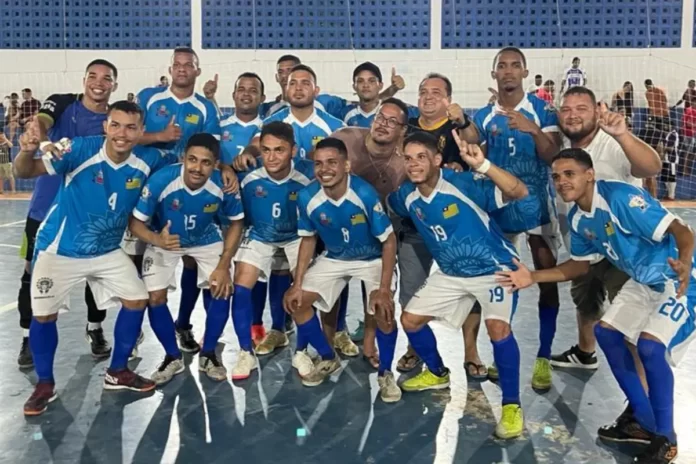 Seleção-de-Futsal-de-Regeneração-vai-disputar-a-final-da-3ª-Copa-Nilo-em-Valença-do-Piauí-12-mil-em-premiações. Na-imagem-jogadores-da-Seleção-de-Futsal-de-Regeneração-time-avançou-para-a-final-da-3ª-Copa-Nilo-em-Valença-do-Piauí.