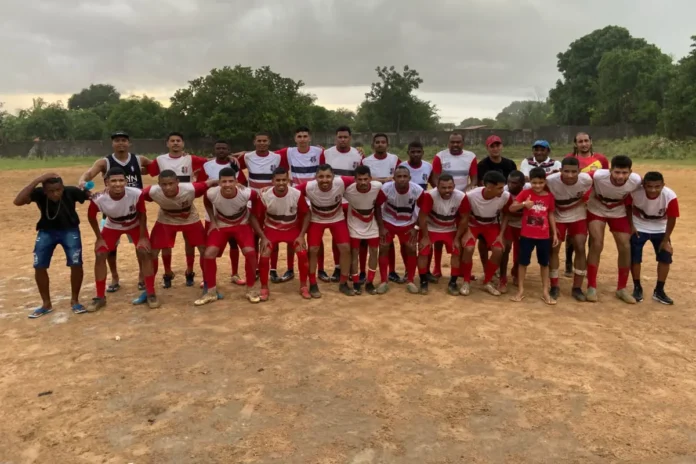 Santa-Cruz-carimba-faixa-de-campeão-do-Real-Madrid-e-estreia-com-vitória-na-abertura-do-Campeonato-do-CSU-2024.