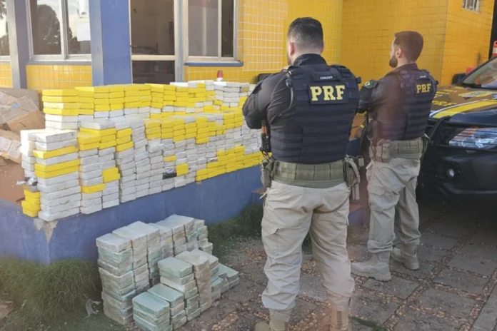 Na-imagem-675-kg-de-cocaína-avaliada-em-133-milhões-de-reais-Foto-divulgação-PRF