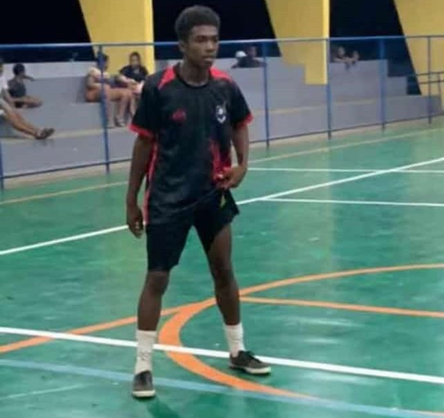 Jovem-Regenerense-que-perdeu-a-vida-em-acidente-com-Van-da-Secretaria-de-Saúde-da-cidade-de-Santa-Rosa-do-Piauí-foi-enterrado-sob-forte-comoção-na-comunidade-Morro-Branco-nessa-manhã Na-imagem-Alan-da-Silva-Bueno-morreu-ao-ser-atingido-por-uma-van-que-vinha-da-cidade-de-Santa-Rosa-do-Piauí