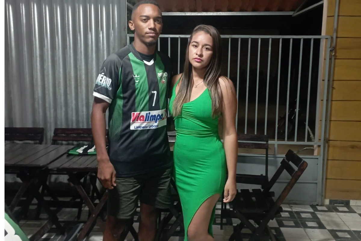 Na-imagem-o-volante-Cristian:-trocou-o-Real-Madrid-pelo-time-da-Zona-Rural-de-Regeneração.