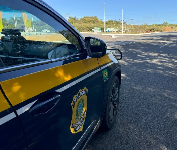 Imagem-viatura-da-PRF-foto-divulgação-Polícia-Rodoviária-Federal-do-estado-no-Piauí