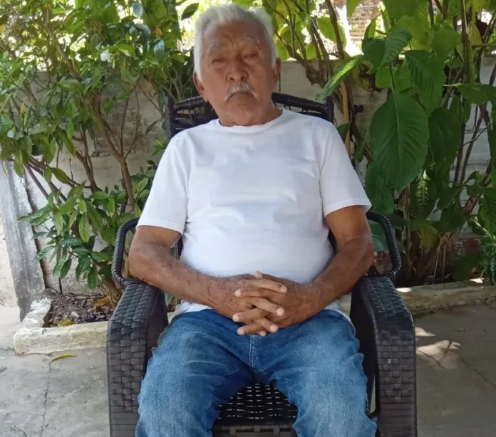 Aos-87-anos-morre-o-poeta-escritor-e-contador-das-histórias-de-Regeneração-João-Carlos. Na-imagem-o-poeta-e-escritor-João-Carlos