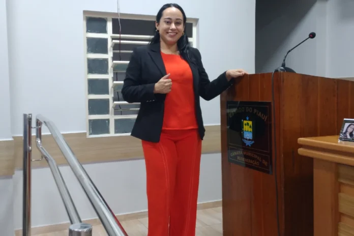 Na-imagem-Gabriela-Nunes-se-despede-da-Câmara-de-Regeneração-em-sessão-marcada-por-emoção-e-reconhecimento.