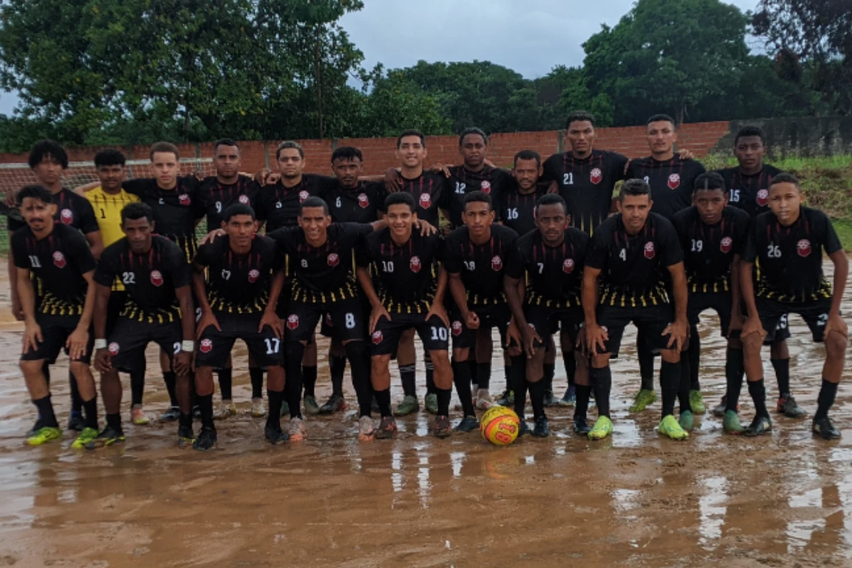 Na-imagem-elenco-do-time-da-Mata