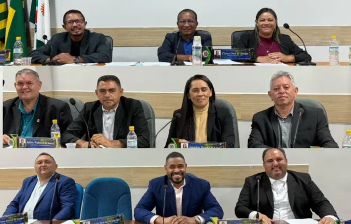 Câmara-de-Vereadores-aprova-Programa-Municipal-de-Castração-de-cães-e-gatos-em-situação-de-rua-em-Regeneração Na-imagem-os-vereadores-de-Regeneração-que-acabam-de-aprovar-o-Projeto-de-Lei-Indicativo-Nº-01/2025-de-autoria-do-presidente-da-Câmara-Ciríaco-Araújo-(PT)-A-proposta-institui-o-Programa-Municipal-de-Castração-de-Animais-com-foco-em-cães-e-gatos-em-situação-de-rua-ou-pertencentes-a-famílias-de-baixa-renda.