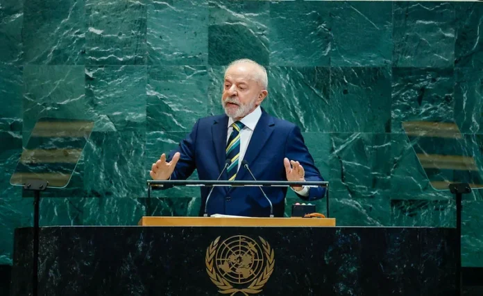Na-tribuna-da-ONU:-Lula-reafirma-soberania-Brasil-defende-democracia-e-condena-genocídio-em-Gaza Na-imagem-presidente-Lula-discursando-na-Assembleia-Geral-da-ONU-em-Nova-York