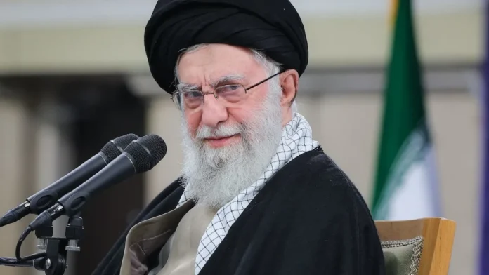 Irã-confirma-morte-de-Ali-Khamenei-após-ataque-de-EUA-e-Israel-decreta-40-dias-de-luto-e-promete-reação-implacável