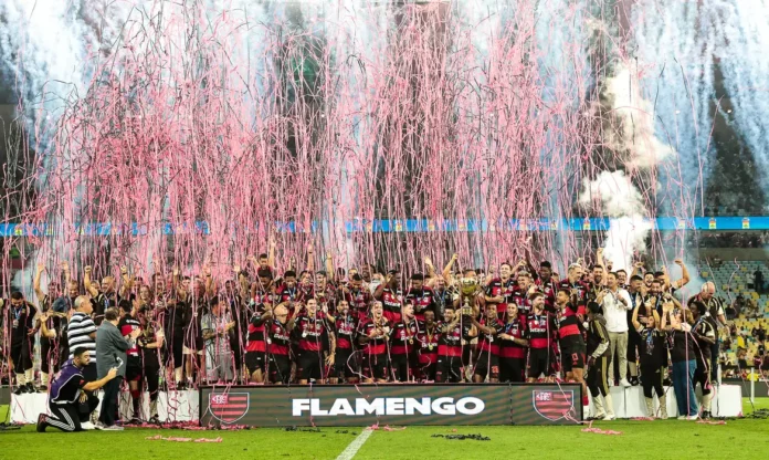 Flamengo-derrota-Fluminense-e-conquista-o-tricampeonato-carioca-–-imagem/-Gilvan-de-Souza/Flamengo